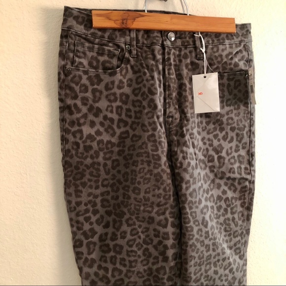 Good American Good Legs Leopard Print Skinny Jeans - Picture 5 of 12